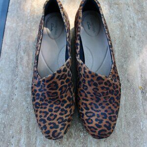 Ladies Clark comfort shoes